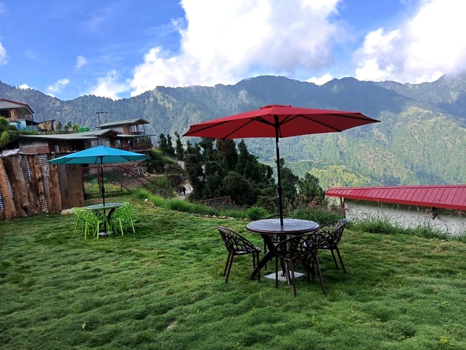 The Vintage Hill Village - Himalayan Boutique Resort Kanatal Exterior foto