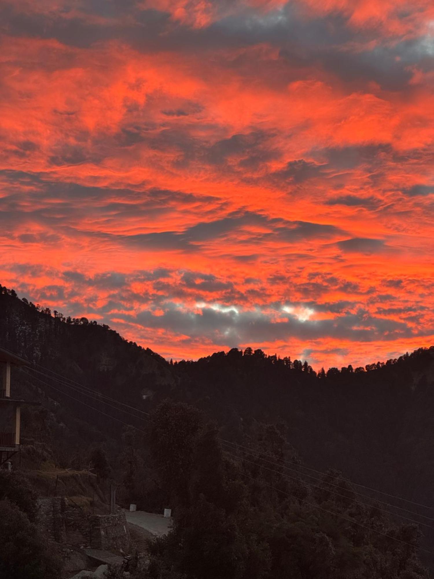 The Vintage Hill Village - Himalayan Boutique Resort Kanatal Exterior foto