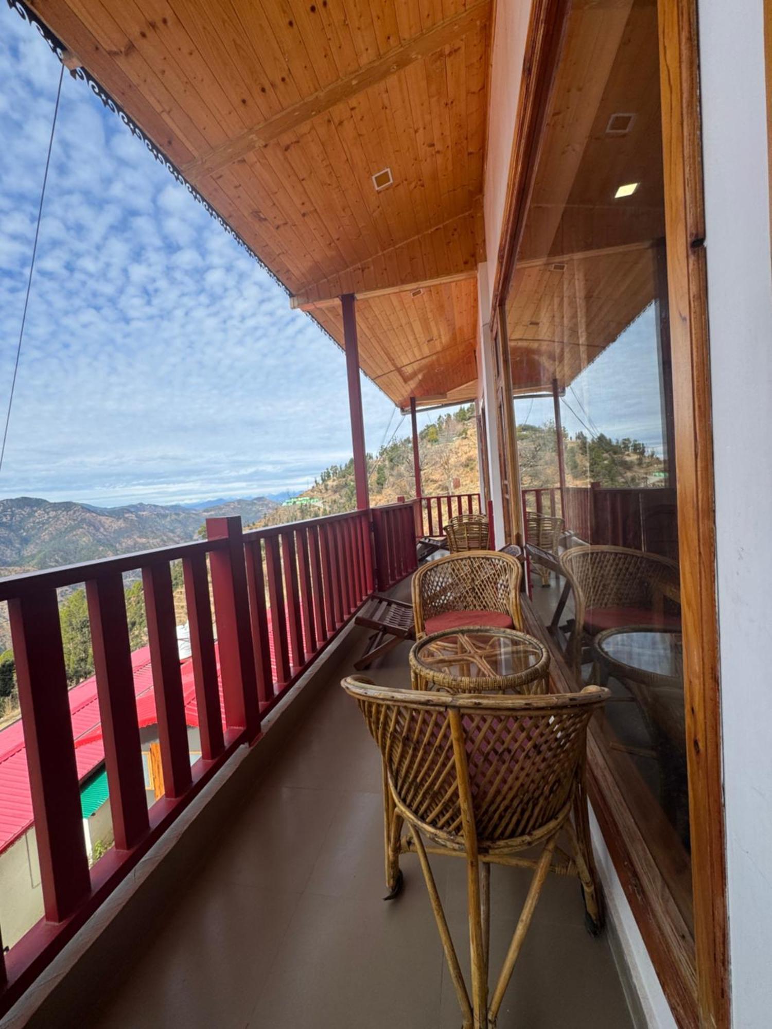 The Vintage Hill Village - Himalayan Boutique Resort Kanatal Exterior foto